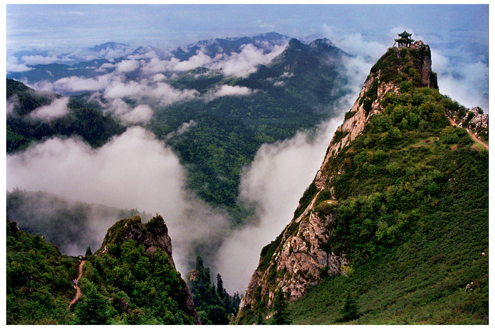 5.莲花山景区.jpg